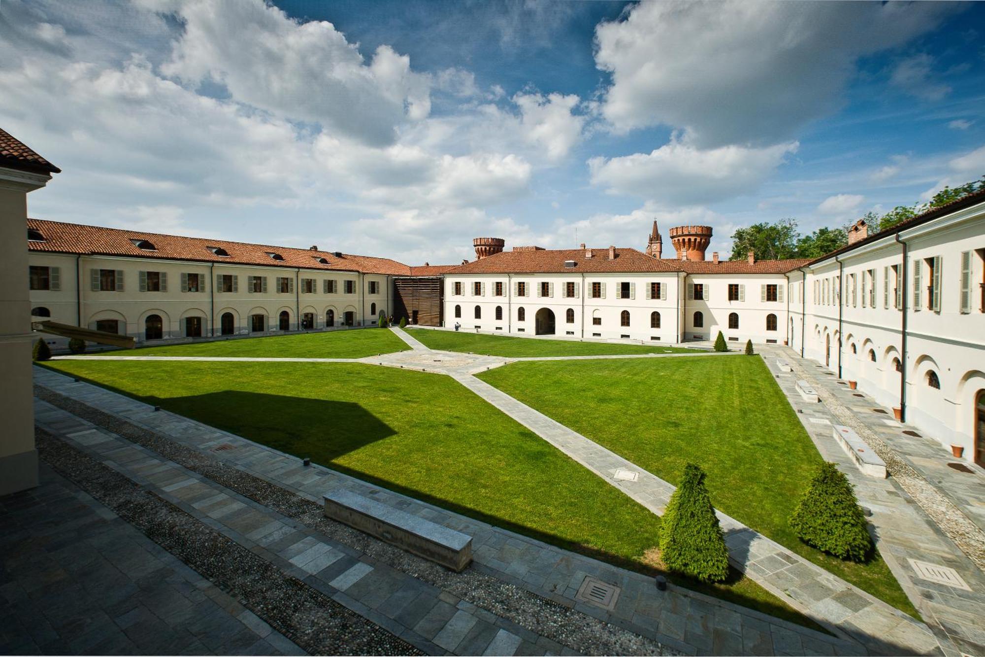 Albergo dell'Agenzia Bra Esterno foto